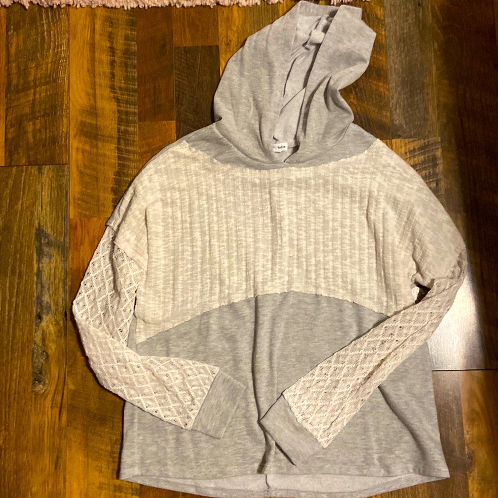 Lace sleeve hoodie